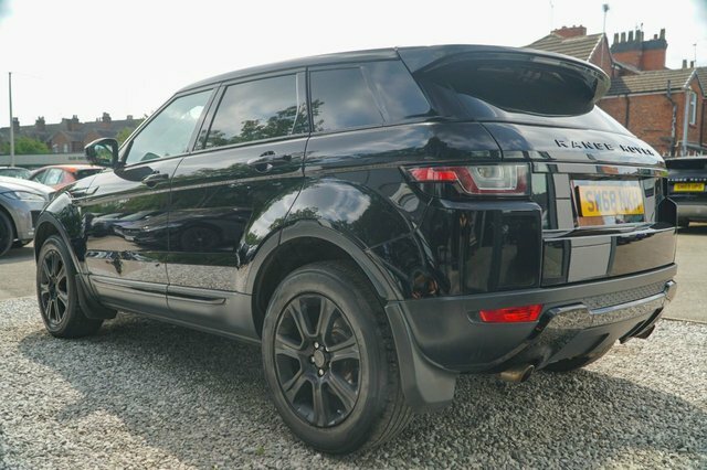 Land Rover Range Rover Evoque 2019 2.0 Ed4 Se Tech Suv Fwd Eur Black #5
