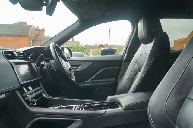 Jaguar F-Pace 2017 2.0 D180 R-sport Suv Awd Euro Grey #2