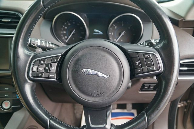 Jaguar F-Pace 2.0 D180 R-sport Awd Grey #64