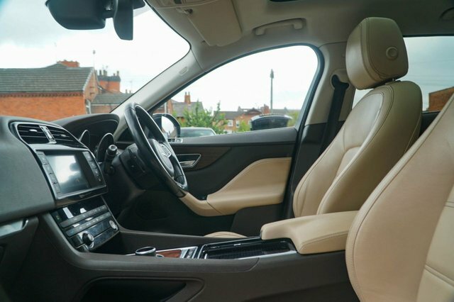 Jaguar F-Pace 2016 2.0 D180 Prestige Suv Awd Eur Brown #2