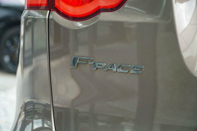 Jaguar F-Pace 2.0 D180 R-sport Awd Grey #47