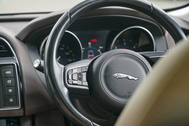 Jaguar F-Pace 2.0 D180 R-sport Awd Grey #52