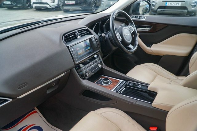 Jaguar F-Pace 2.0 D180 R-sport Awd Grey #29