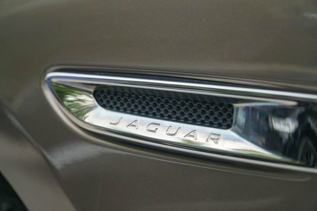 Jaguar F-Pace 2.0 D180 R-sport Awd Grey #21