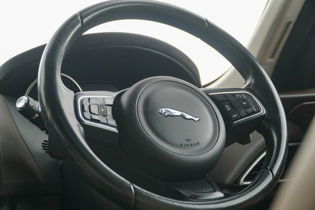 Jaguar F-Pace 2.0 D180 R-sport Awd Grey #44