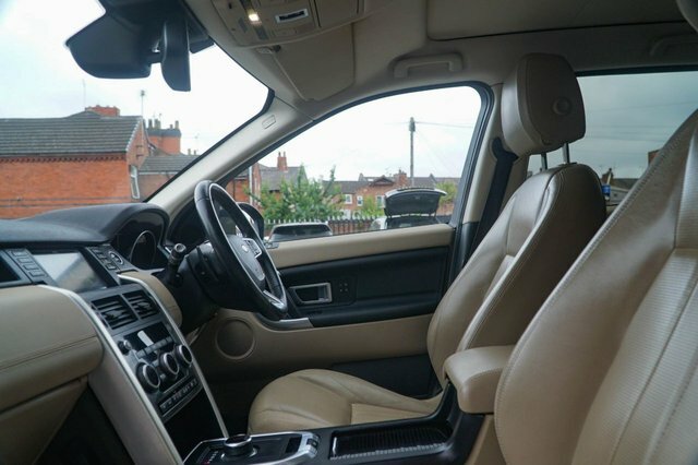 Land Rover Discovery Sport 2017 2.0 Td4 Hse Black Suv 4Wd Eur GY17CPE Silver #2