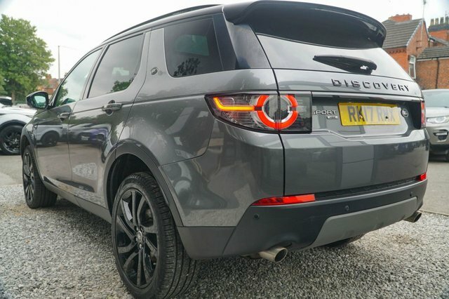 Land Rover Discovery Sport 2017 2.0 Td4 Hse Black Suv 4Wd Eur Black #5