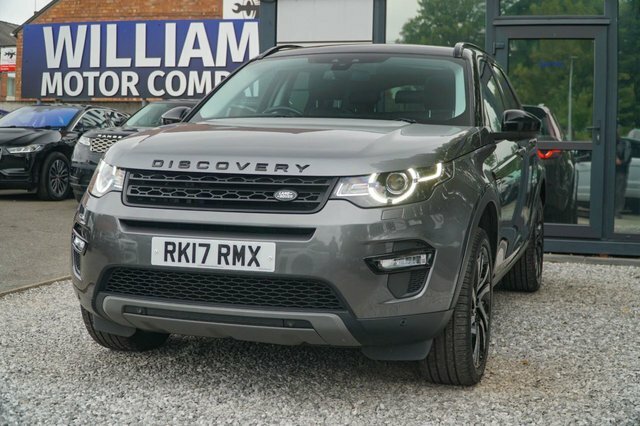 Land Rover Discovery Sport 2017 2.0 Td4 Hse Black Suv 4Wd Eur Black #3