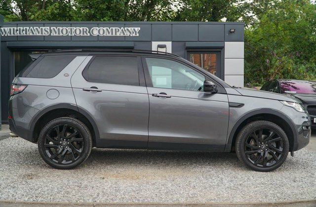 Land Rover Discovery Sport 2017 2.0 Td4 Hse Black Suv 4Wd Eur Black #6