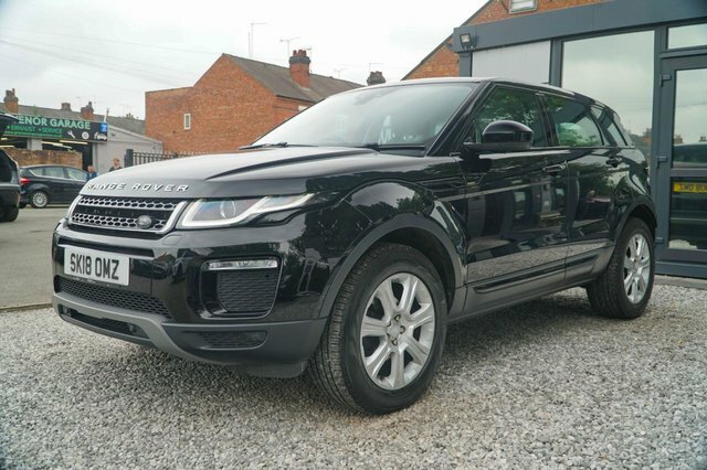 Land Rover Range Rover Evoque 2018 2.0 Ed4 Se Tech Suv Fwd Eur Black #2