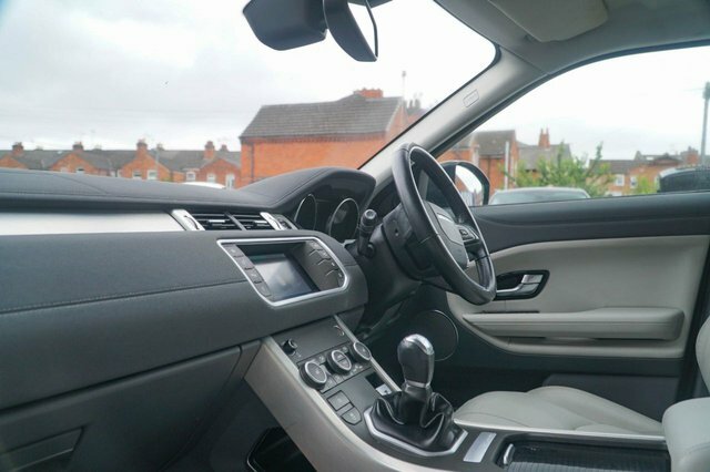 Land Rover Range Rover Evoque 2018 2.0 Td4 Se Tech Mhev 178 Bhp Black #21