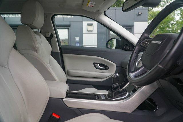 Land Rover Range Rover Evoque 2018 2.0 Td4 Se Tech Mhev 178 Bhp Black #56