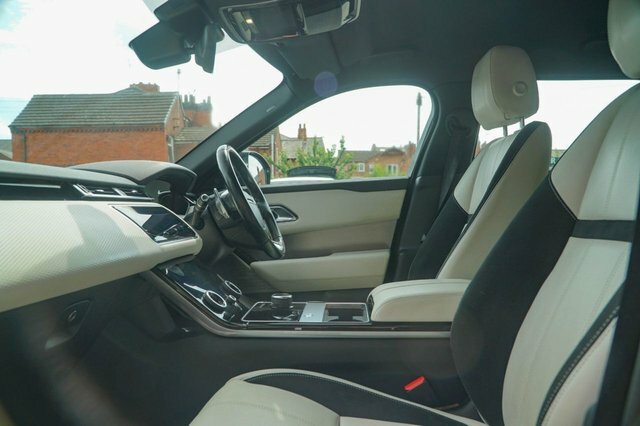 Land Rover Range Rover Velar 2018 2.0 D180 R-dynamic Se Suv 4Wd Black #2