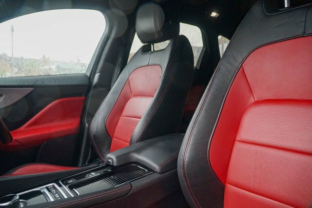 Jaguar F-Pace 2.0 I4 180Ps R-sport Awd White #27