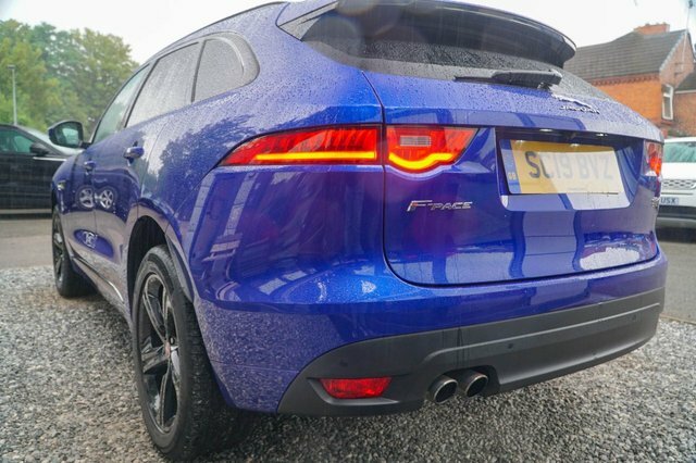 Jaguar F-Pace 2019 2.0 D180 R-sport Suv Awd Euro Blue #5