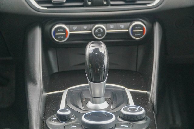 Alfa Romeo Giulia 2.0T Veloce Euro 6 Ss Black #29