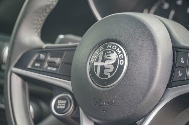 Alfa Romeo Giulia 2.0T Veloce Euro 6 Ss Black #47