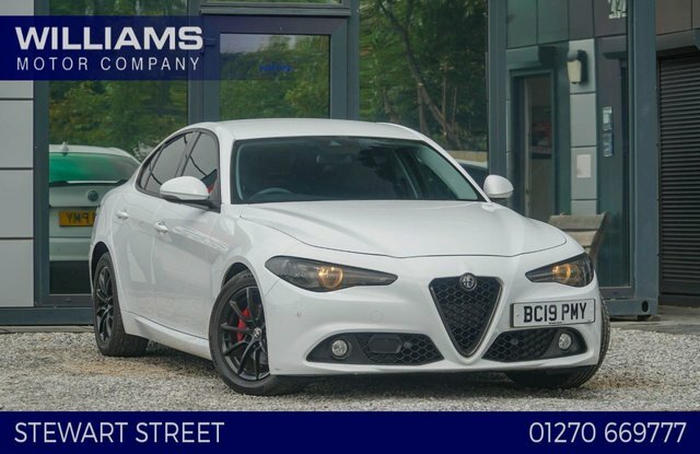Alfa Romeo Giulia 2019 2.2 Td Super Saloon Euro 6 S White