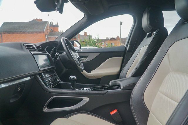 Jaguar F-Pace 2018 2.0 D165 R-sport Suv Euro 6 Black #2