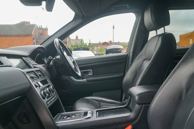 Land Rover Discovery Sport 2019 2.0 Td4 Landmark Suv 4Wd Euro Black #2
