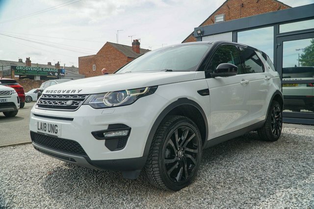 Land Rover Discovery Sport 2018 2.0 Td4 Hse Black Suv 4Wd Eur Black #3