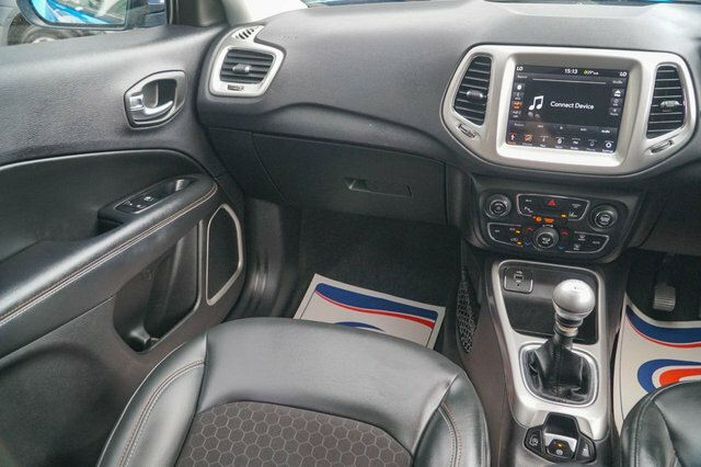 Jeep Compass 1.4T Multiairii Limited Suv Euro Black #39