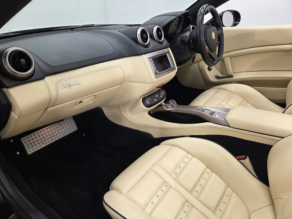 Ferrari California California Tdd Red #13