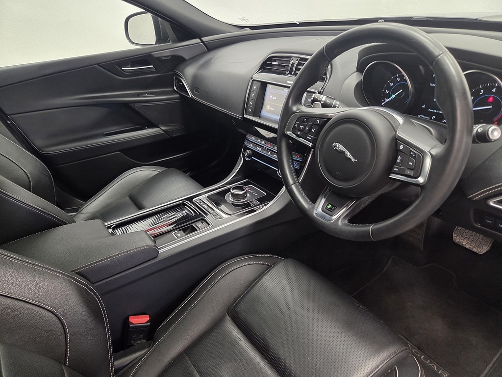 Jaguar XE 2.0I Gpf R-sport Saloon Euro 6 S Grey #3