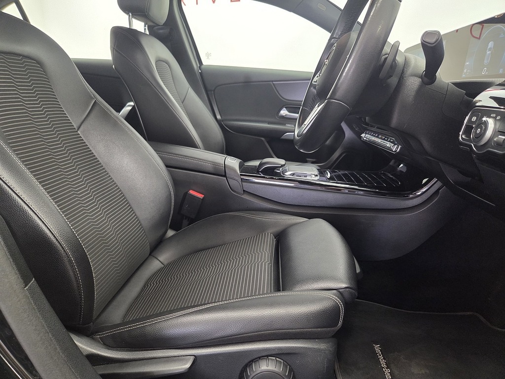 Mercedes-Benz A Class 1.5 A180d Sport Executive Hatchback 7 Black #3