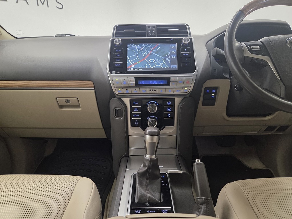 Toyota Land Cruiser 2.8 D-4d 177Ps Icon 5Dr7 Seater Black #38