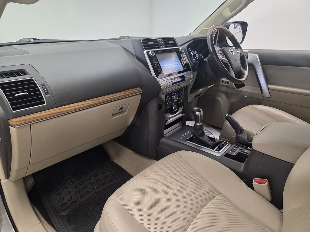 Toyota Land Cruiser 2.8 D-4d 177Ps Icon 5Dr7 Seater Black #10