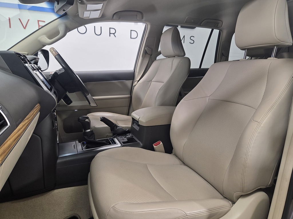 Toyota Land Cruiser 2.8 D-4d 177Ps Icon 5Dr7 Seater Black #7