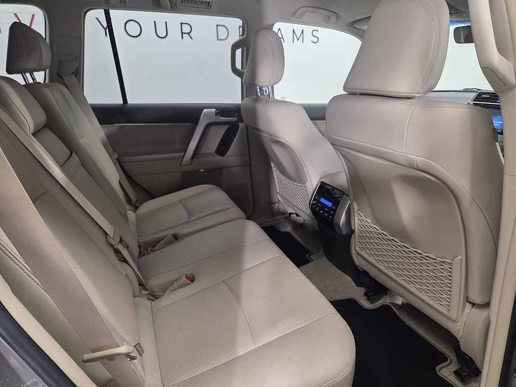 Toyota Land Cruiser 2.8 D-4d 177Ps Icon 5Dr7 Seater Black #14