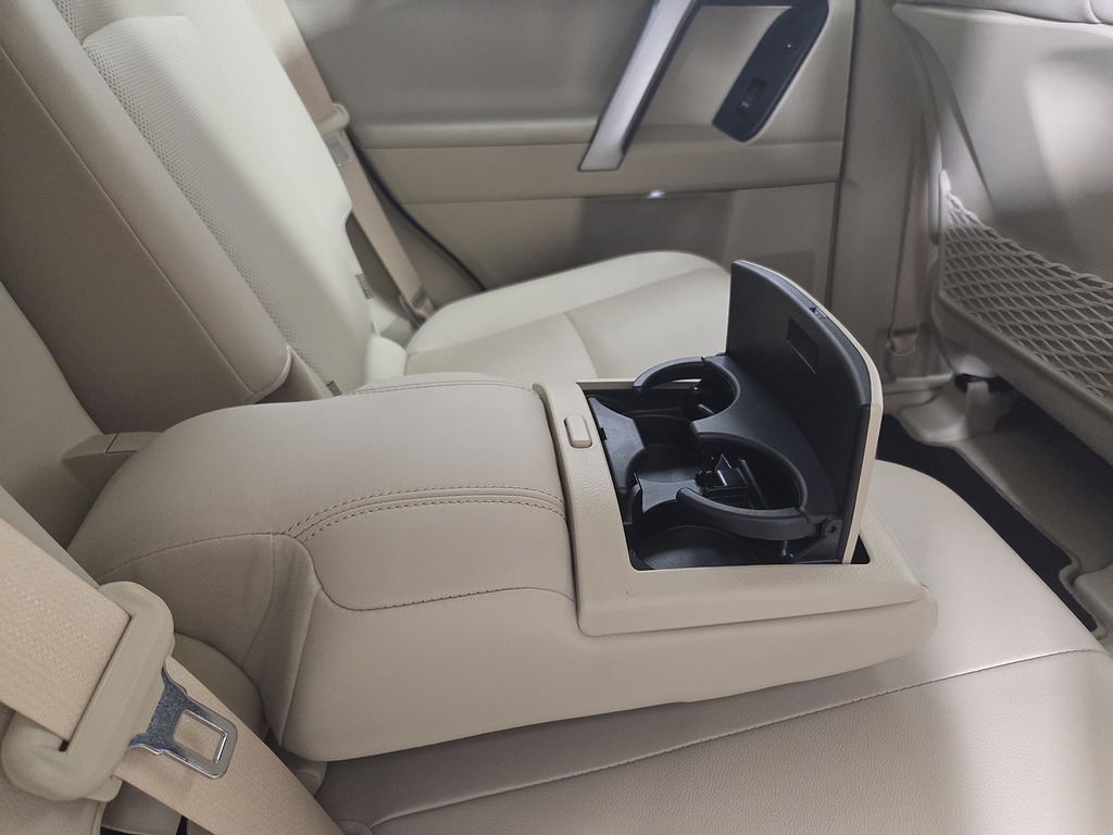 Toyota Land Cruiser 2.8 D-4d 177Ps Icon 5Dr7 Seater Black #13