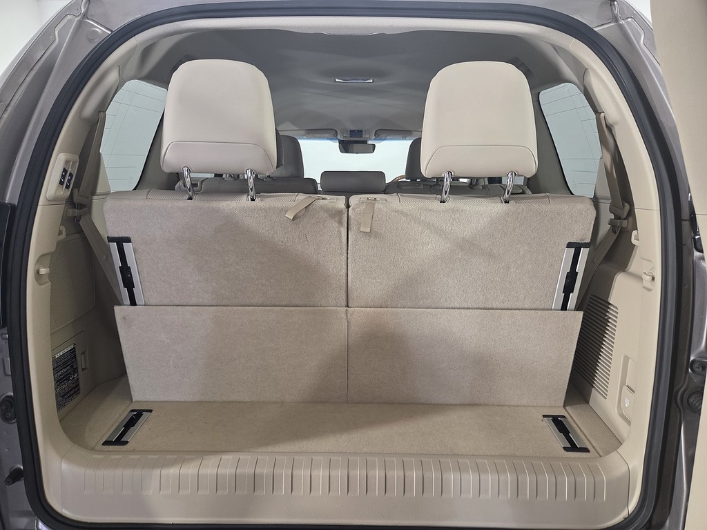 Toyota Land Cruiser 2.8 D-4d 177Ps Icon 5Dr7 Seater Black #29