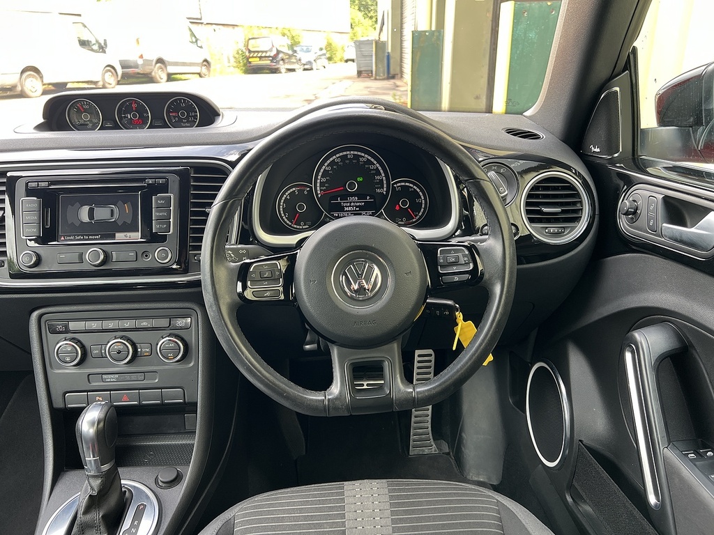 Volkswagen Beetle 2.0 Tdi Sport Cabriolet Euro 5-Door White #23