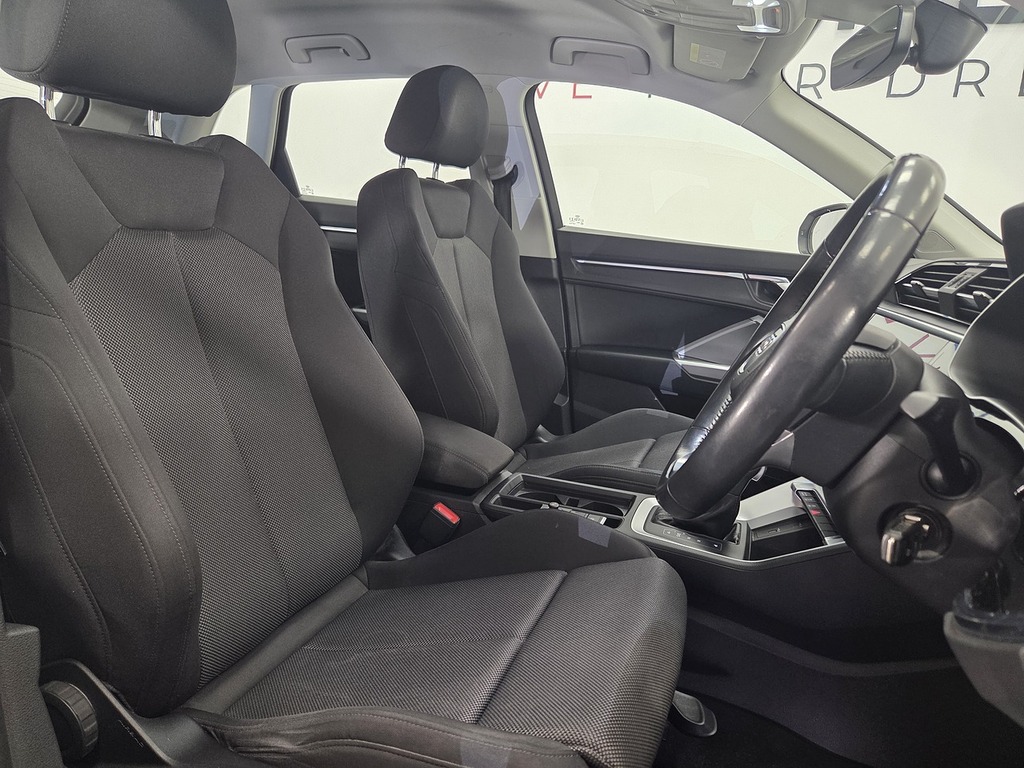 Audi Q3 1.5 Tfsi Cod 35 Sport Suv S Tronic Euro White #2