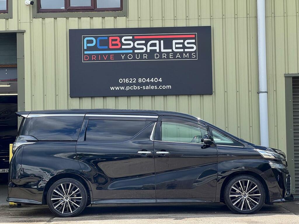 Toyota Vellfire Toyota Vellfire 2.5 Seats Black #5