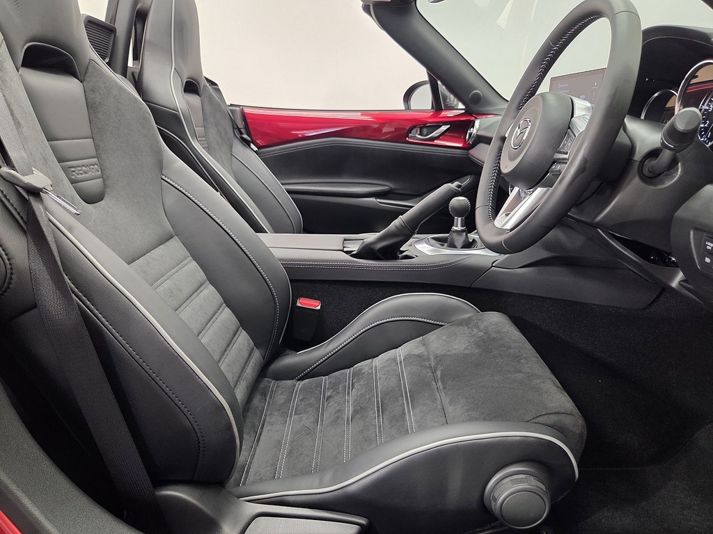 Mazda MX-5 2.0 Skyactiv-g Homura Roadster E Red #3