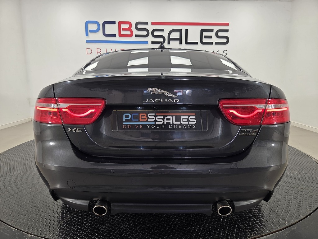 Jaguar XE Jaguar Xe 2.0D R-sport Saloon Euro Black #20