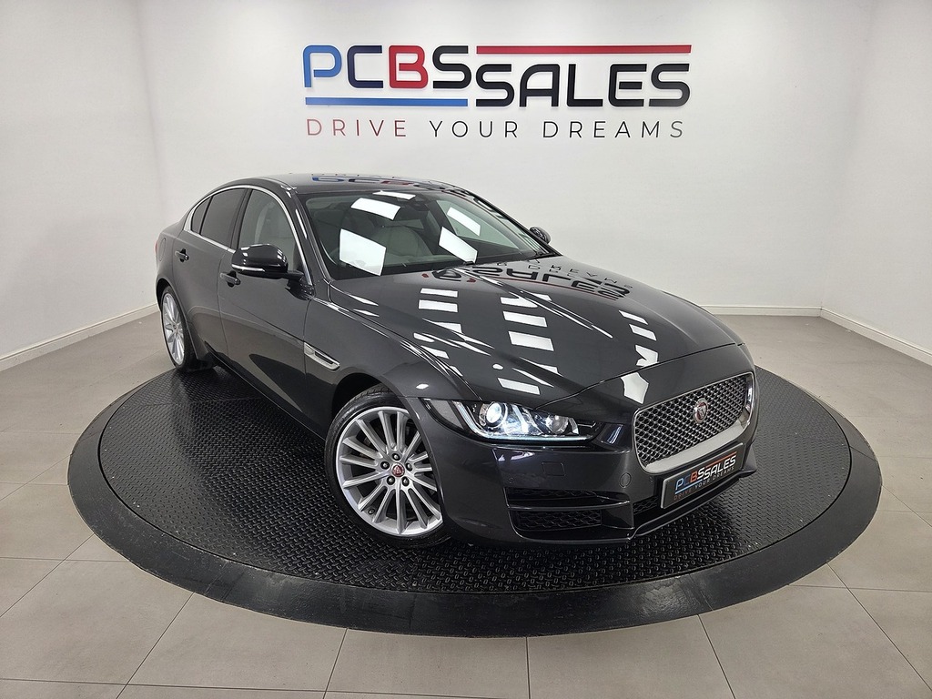 Jaguar XE Jaguar Xe 2.0D R-sport Saloon Euro Black #35