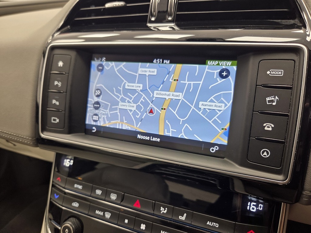 Jaguar XE Jaguar Xe 2.0D R-sport Saloon Euro Black #32