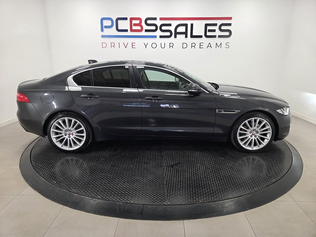 Jaguar XE Jaguar Xe 2.0D R-sport Saloon Euro Black #17
