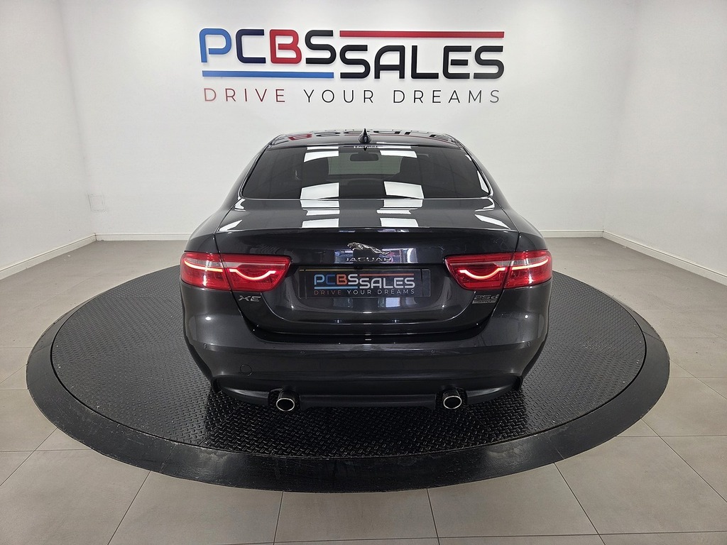 Jaguar XE Jaguar Xe 2.0D R-sport Saloon Euro Black #16