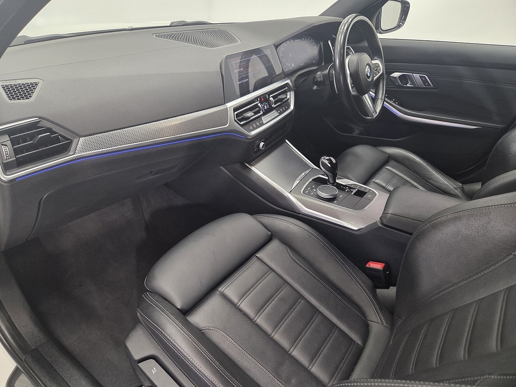 BMW 3 Series 3.0 M340i Mht Saloon Hybrid Xdrive YB22RXW White #5