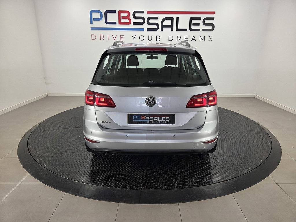 Volkswagen Golf SV 1.6L Se Black #13
