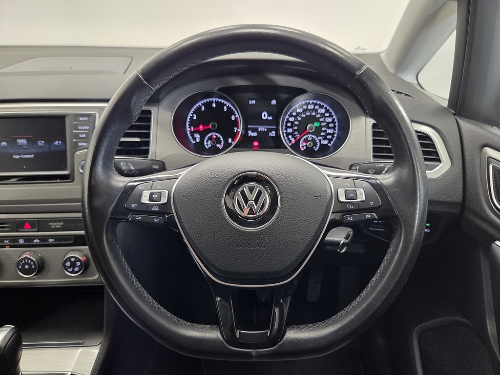 Volkswagen Golf SV 1.6L Se Black #20