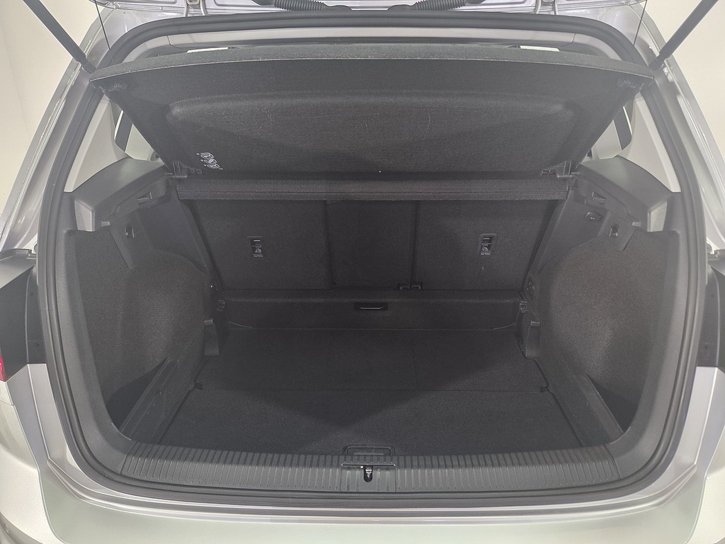Volkswagen Golf SV 1.6L Se Black #17