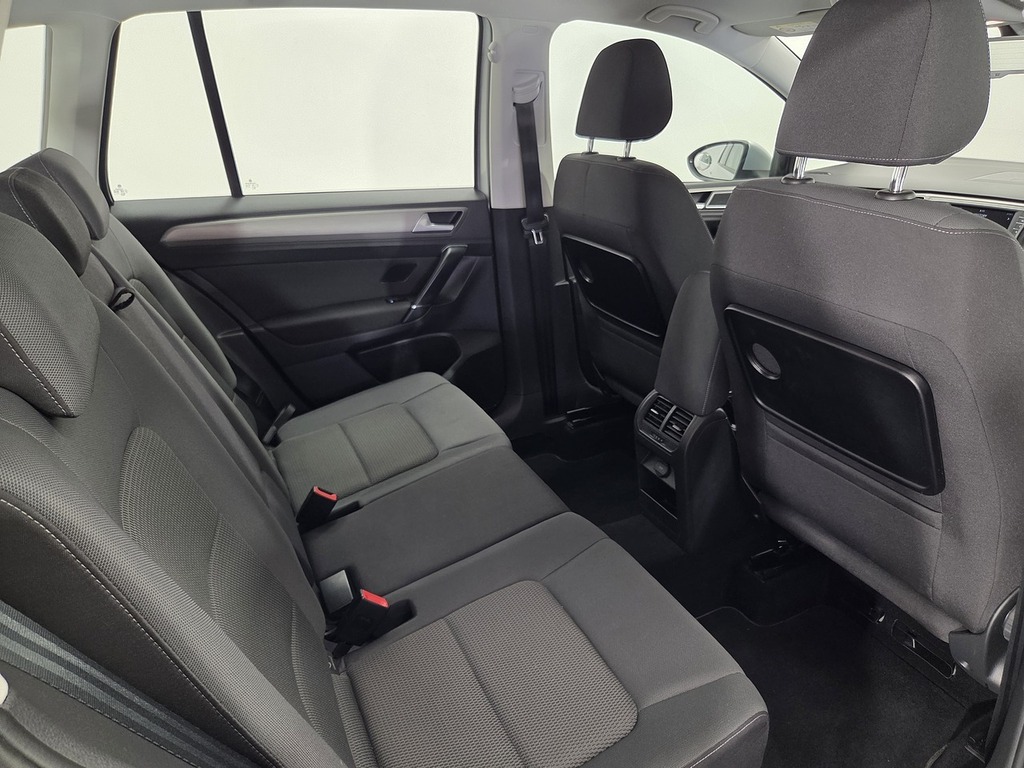 Volkswagen Golf SV 1.6L Se Black #8