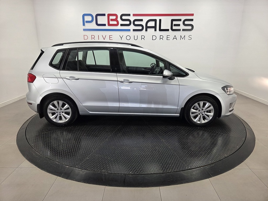 Volkswagen Golf SV 1.6L Se Black #14